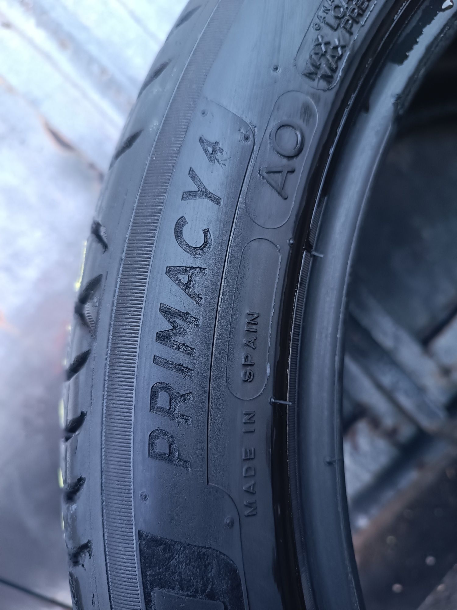 245/40/18 Michelin Дот 1023