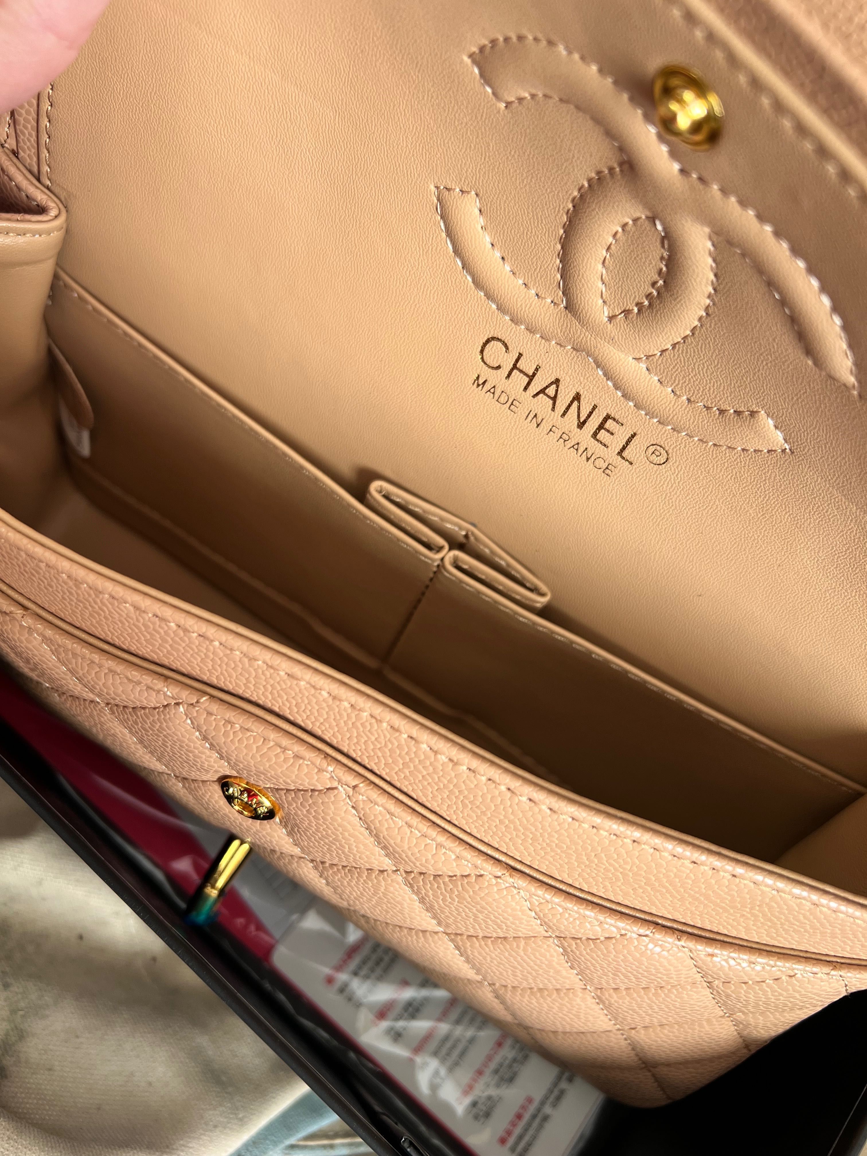 Кожена чанта Chanel