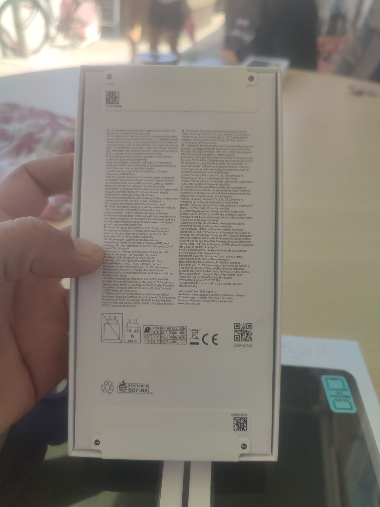 De vânzare telefon nou