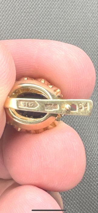 SSSR biriliant zirak 750 probali sotiladi