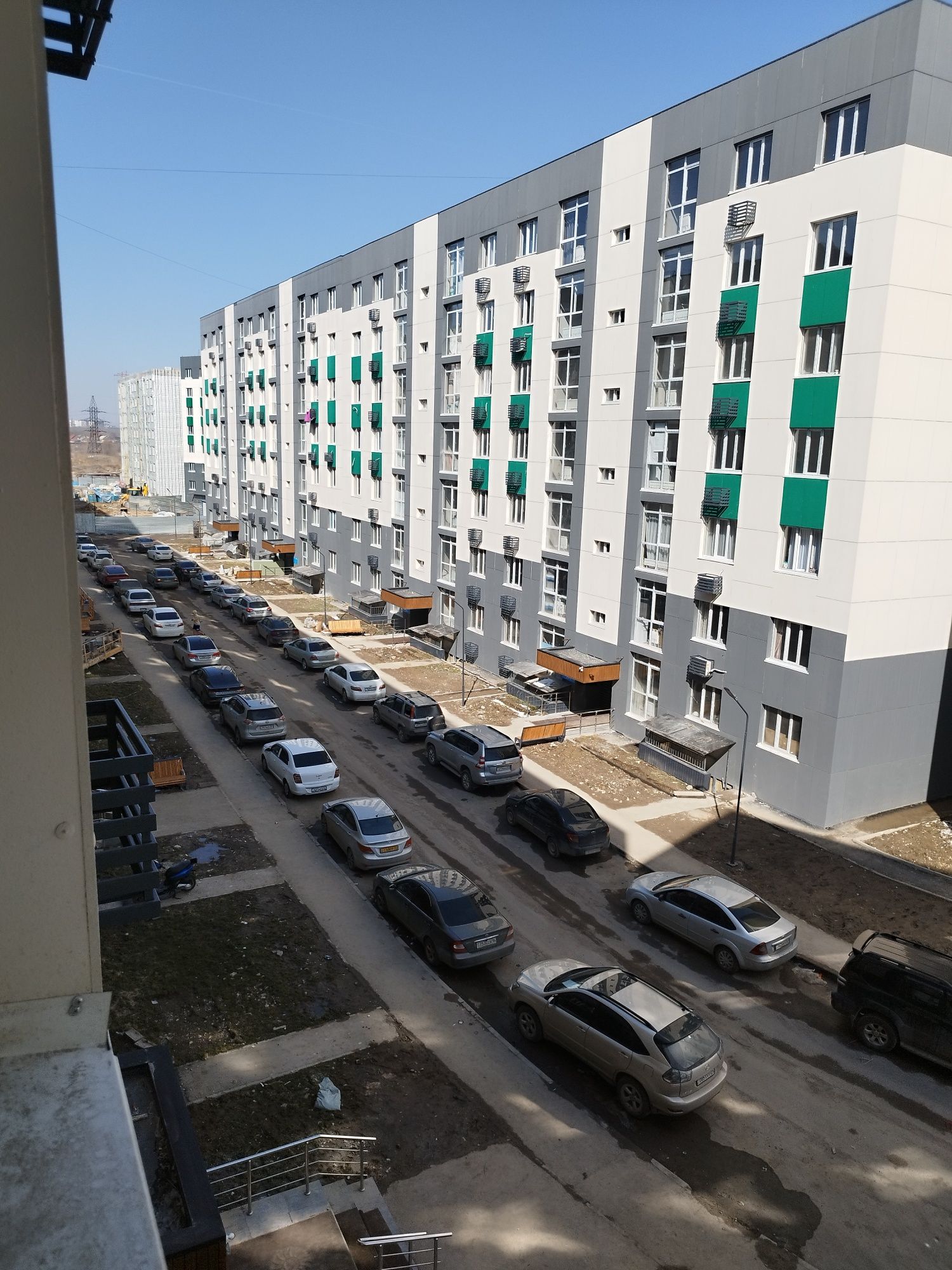 Продам квартиру 3 комнатную 92 КВ.