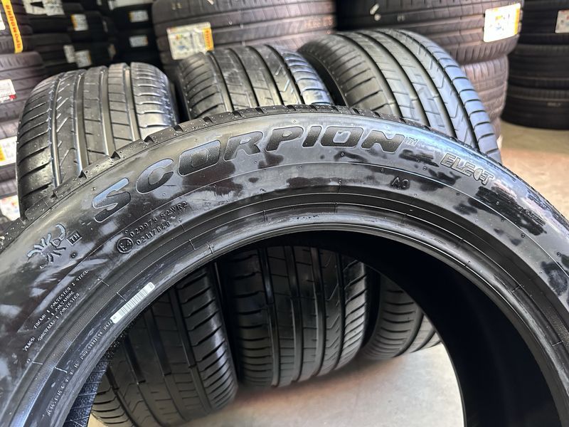 235/55/19 255/50/19 PIRELLI
