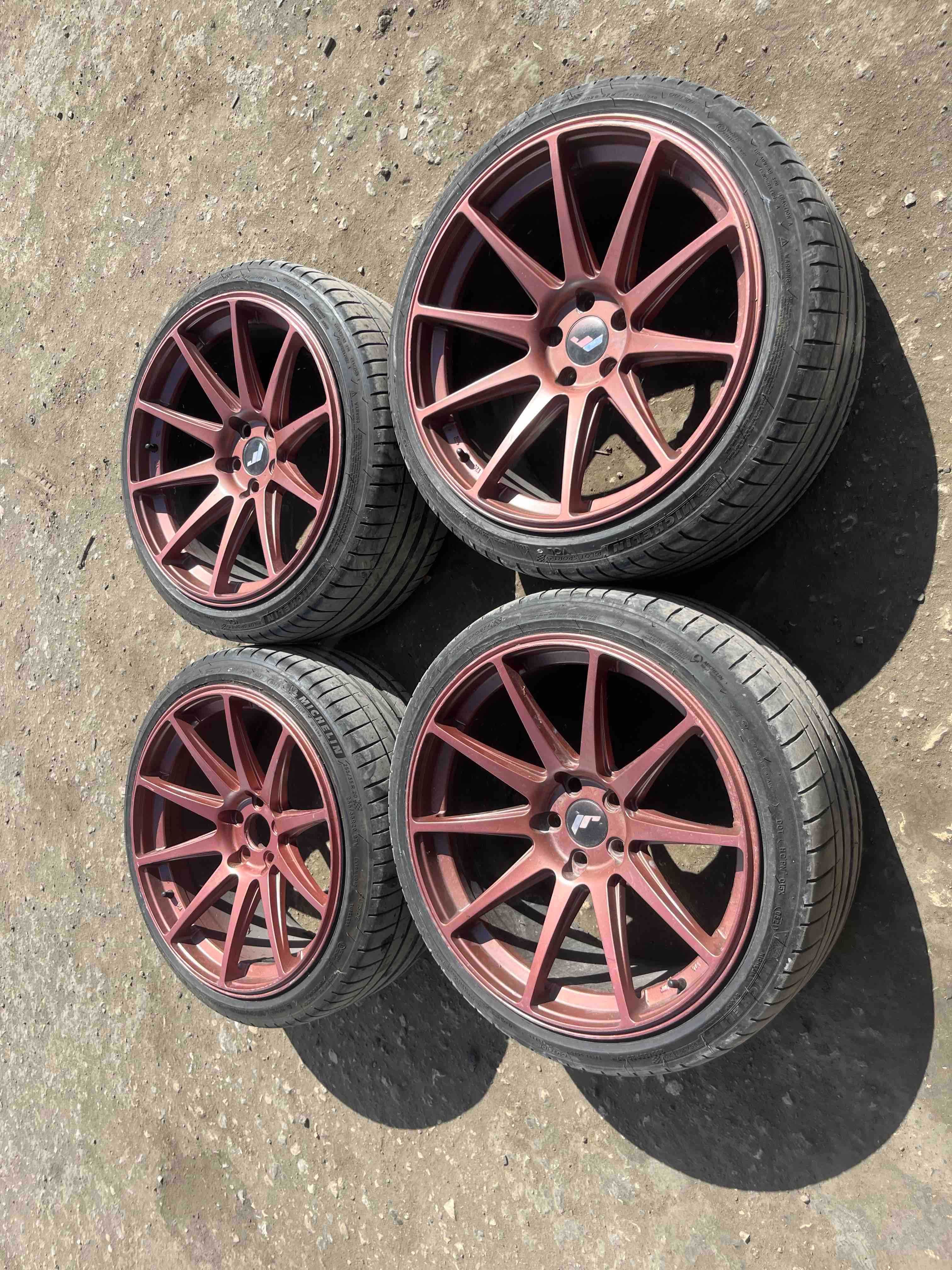 Джанти Japan Racing стил 20 цола J10 ET30 с гуми