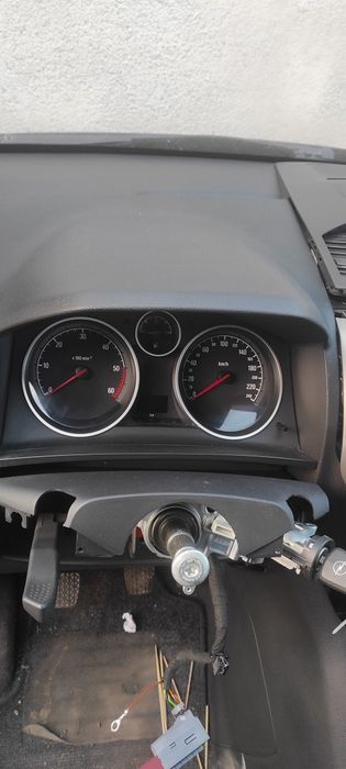 Opel Zafira B 1.9cdti 120- НА ЧАСТИ!!!