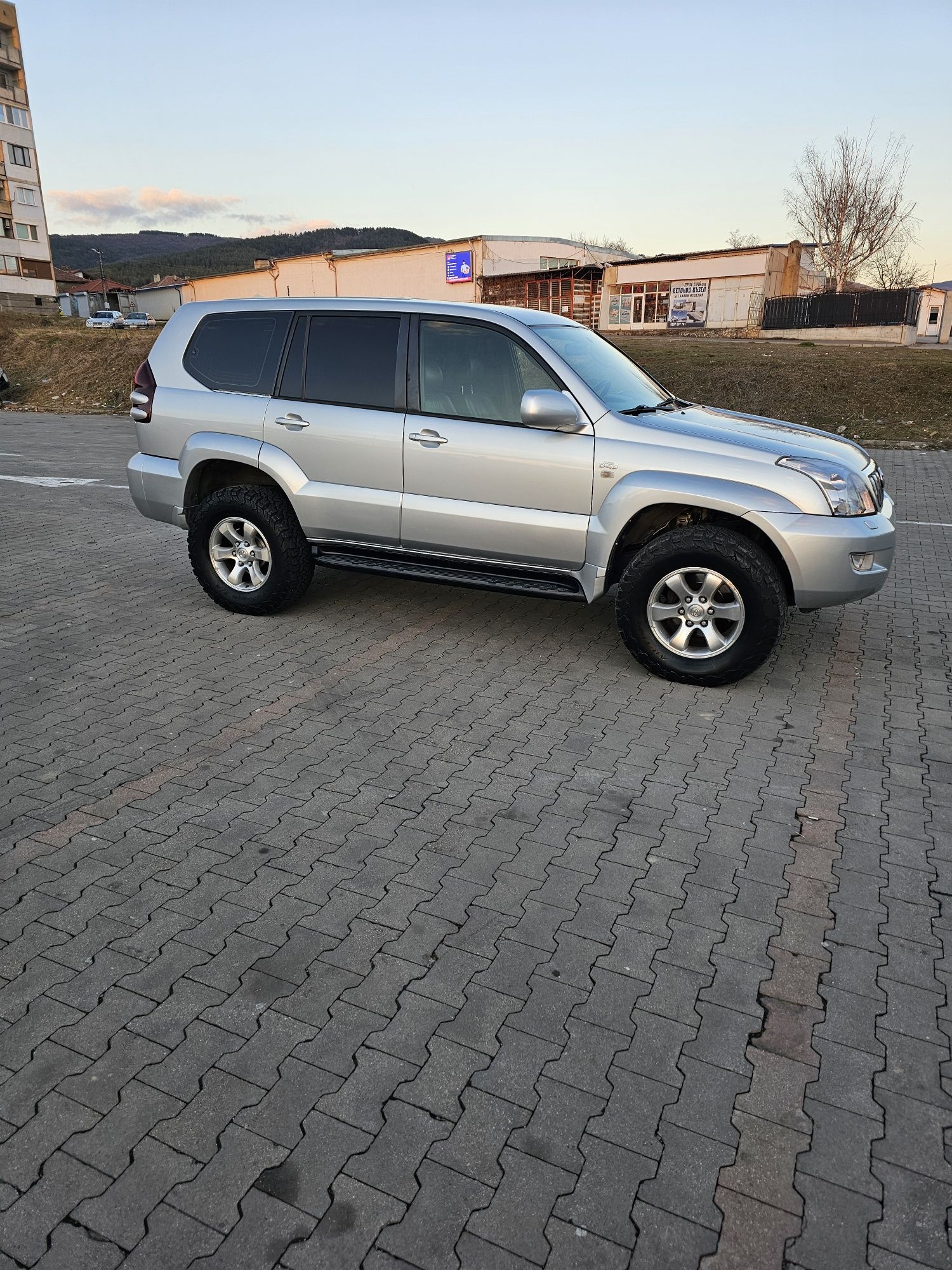 Toyota Land Cruiser 120 3.0 d4d automat
