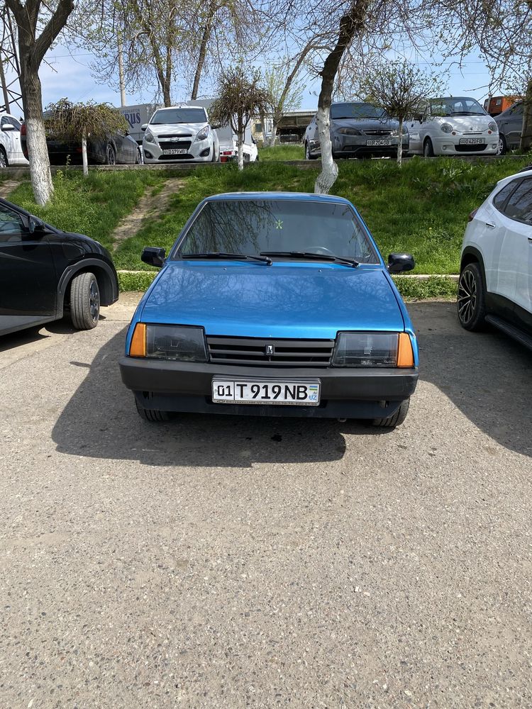 Lada 2199 sotiladi