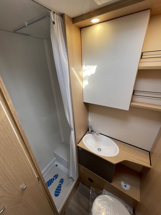 Autorulota nouă/ premium/ LMC Tourer Alkoven/ 12 ani garanție/