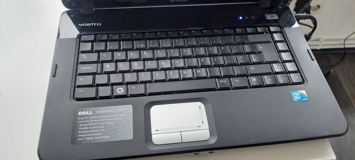 Laptop Dell Vostro 1015, dual core, 4GB RAM, SSD