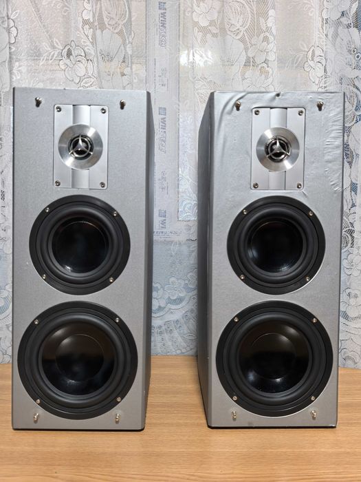 Boxe profesionale pe 3 cai-sunet de cristal !