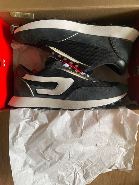 Чисто нови обувки DIESEL