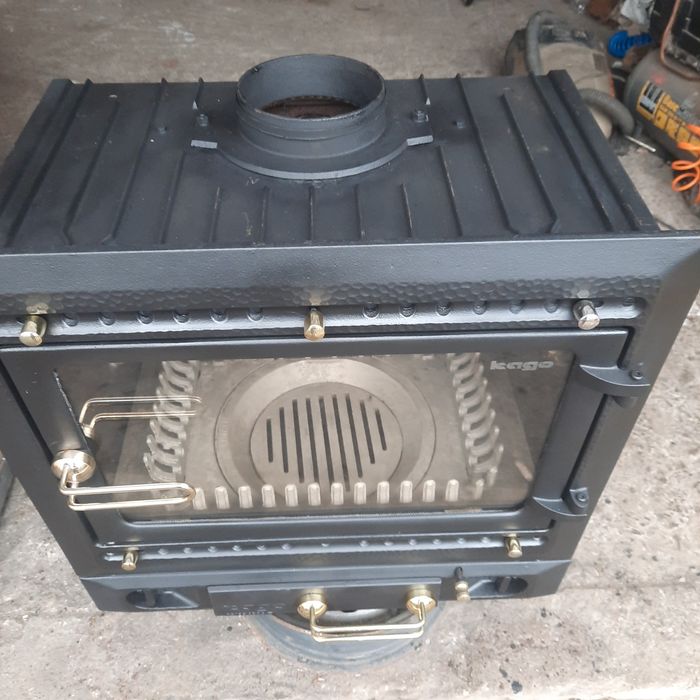 Focar șemineu de fontă de 15 kw marca KAGO  GIGANT