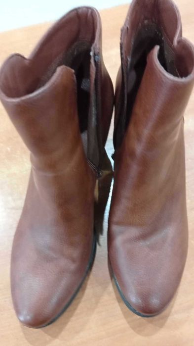 Кафеви кожени боти