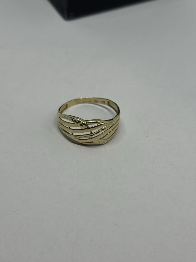 златен дамски пръстен 1.63гр 14k 585