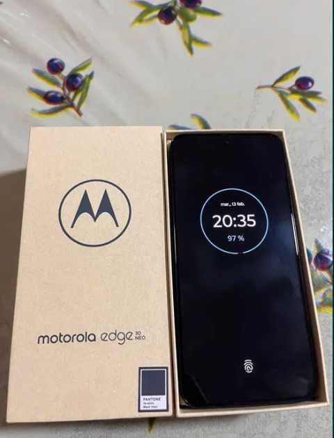 Motorola edge 30 neo 5g arata ca nou