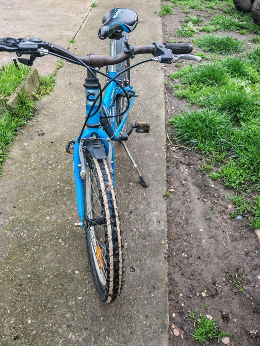Vând bicicleta rocky