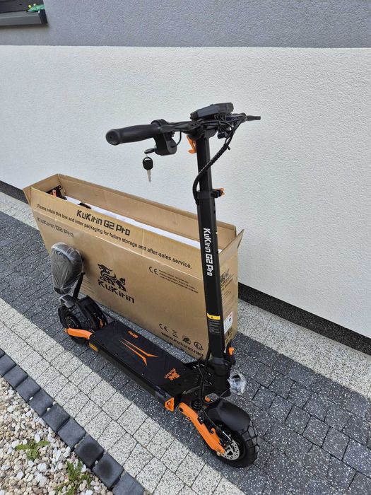 Trotineta electrica KUKIRIN G2 pro noua 2025 sigilata frumoasa usoara