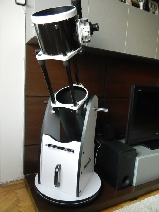 Telescop Sky-Watcher 200/1200 Skyliner flextube Dobson