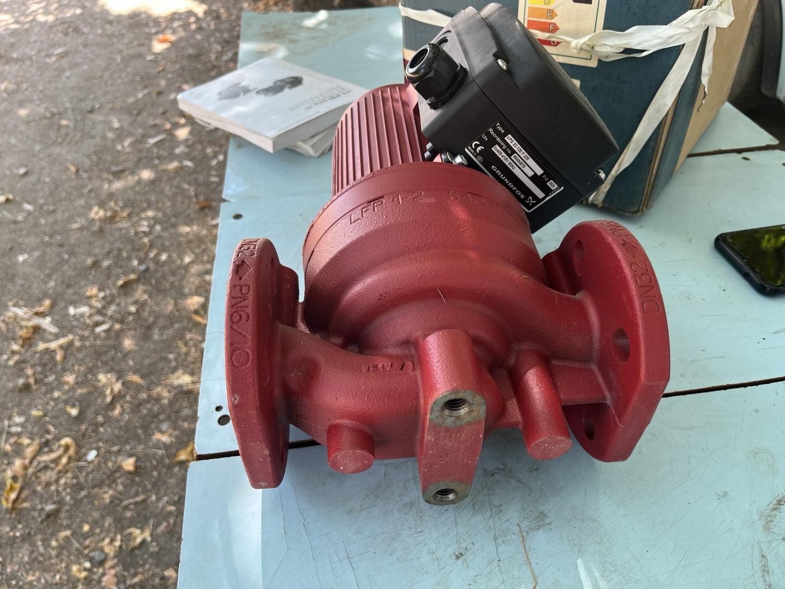Циркулационна помпа Grundfos UPS 32-120 F 220