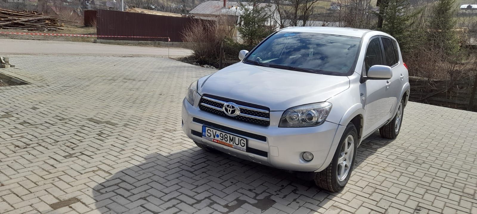 Vând Toyota rav 4