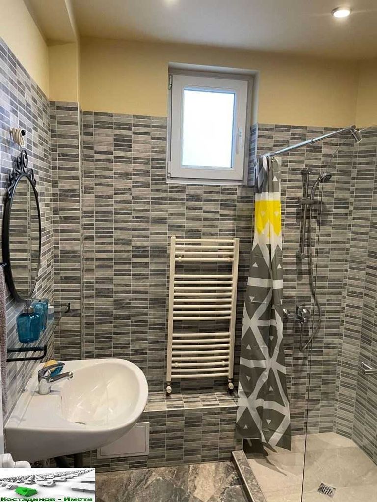 Дава се под наем Етаж от къща в Пловдив, Каменица 1 - 120 кв.м за 700 € - Снимка #10