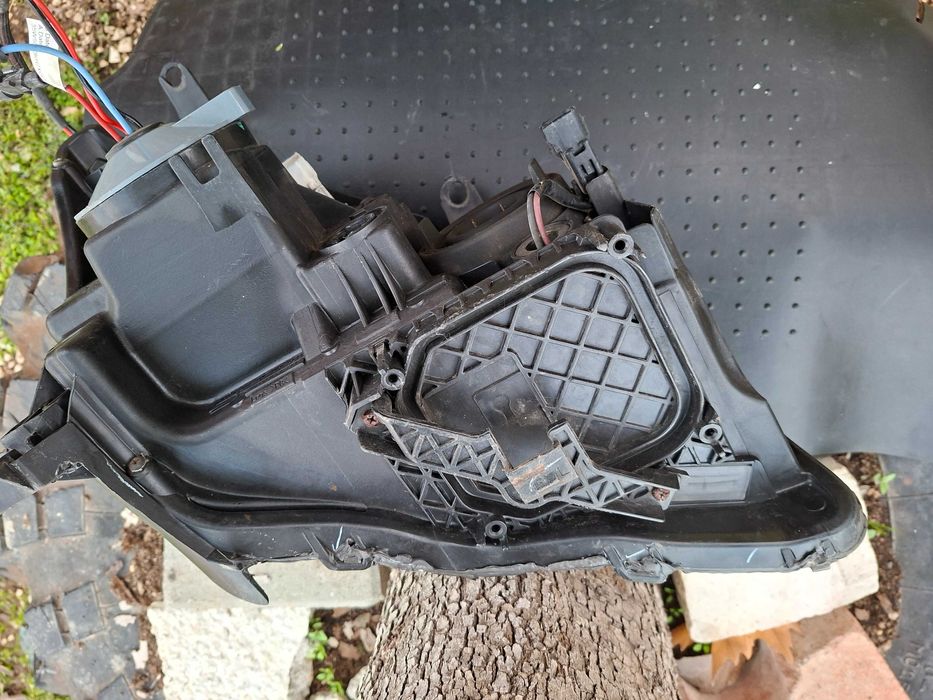 Ляв фар Тойота Авенсис Т25 фейслифт