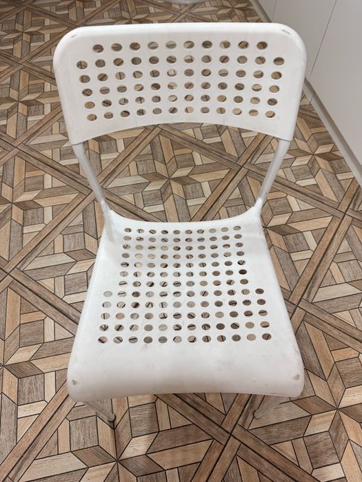 Стулья Zeta белые