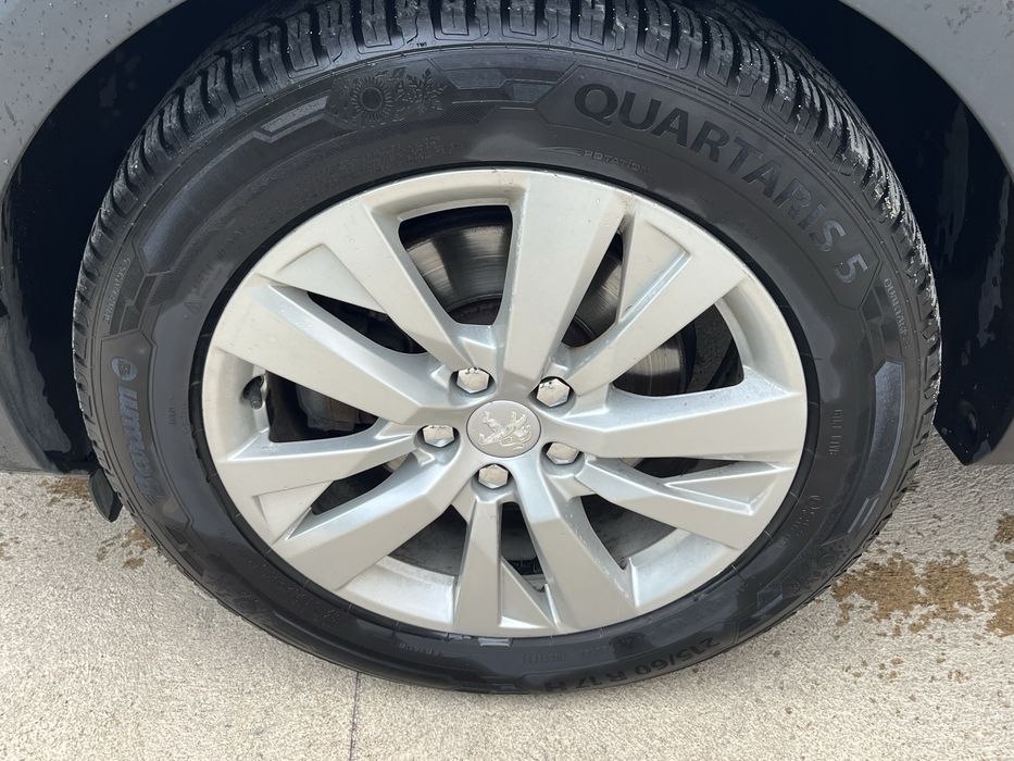 Peugeot 3008 1.6bluehdi 120к.с 6-скорости