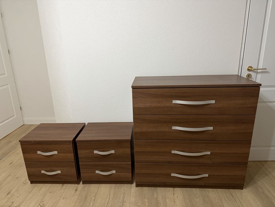 Comoda dormitor si noptiere