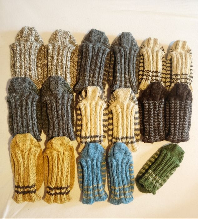 Вълнени чорапи. За София може и лично предаване.