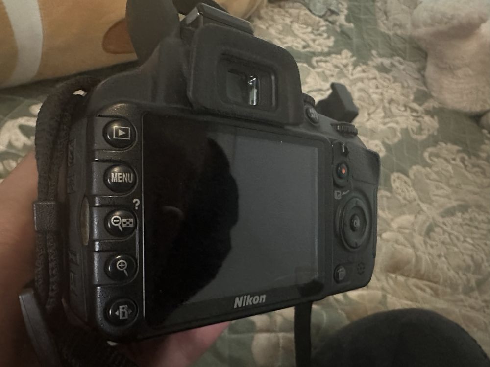 Професиональный фотоаппарат Nikon D3100