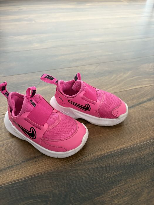 Nike маратонки 21 номер