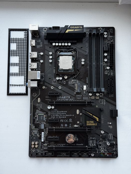 Материнка 1151 v1,с процессором i7700