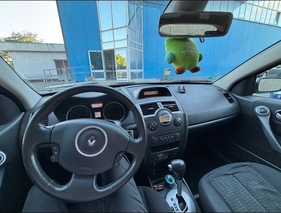 Se vinde mașină marca Renault