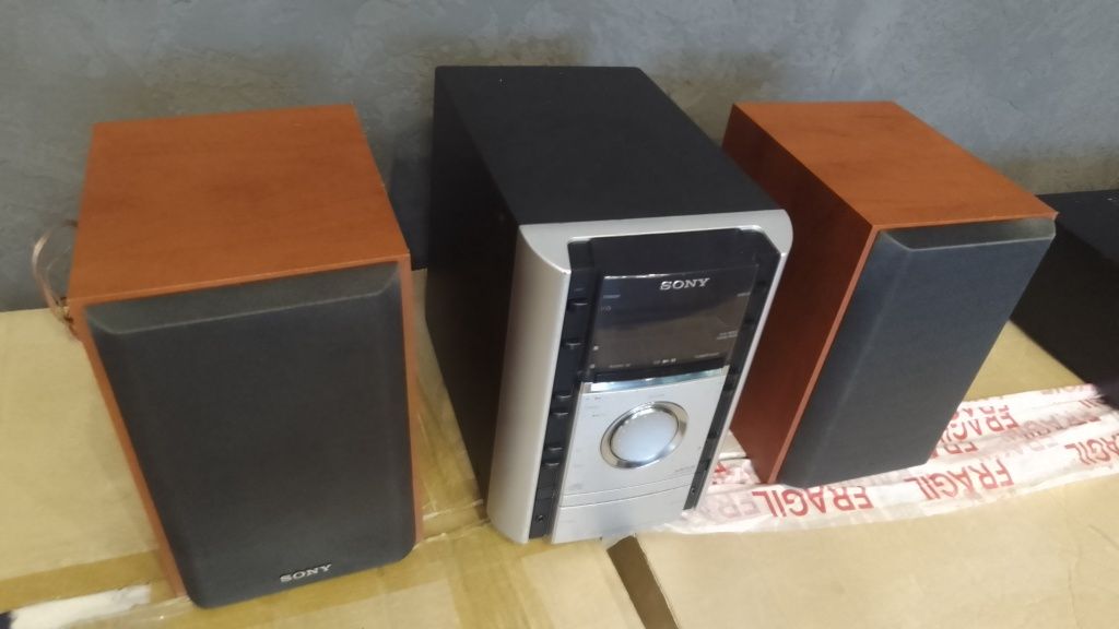 Combina Sony ,sistem audio