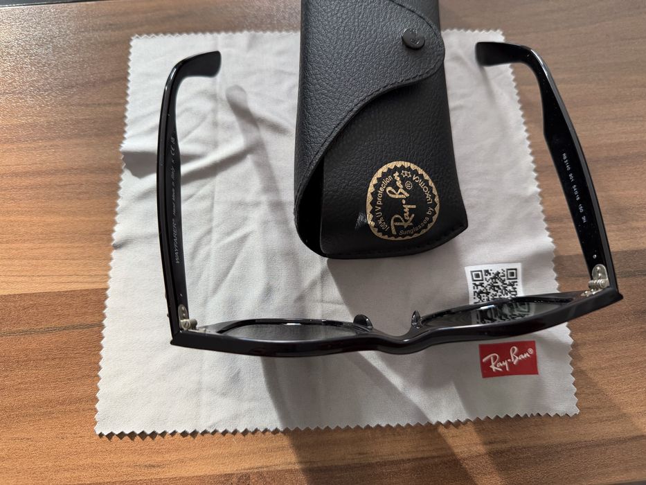 Слтнчеви очила Ray-Ban