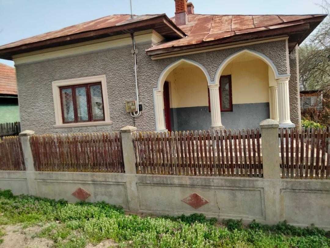 Vand teren si casa