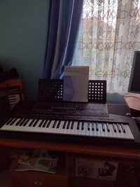 Keyboard yamaha psr510.