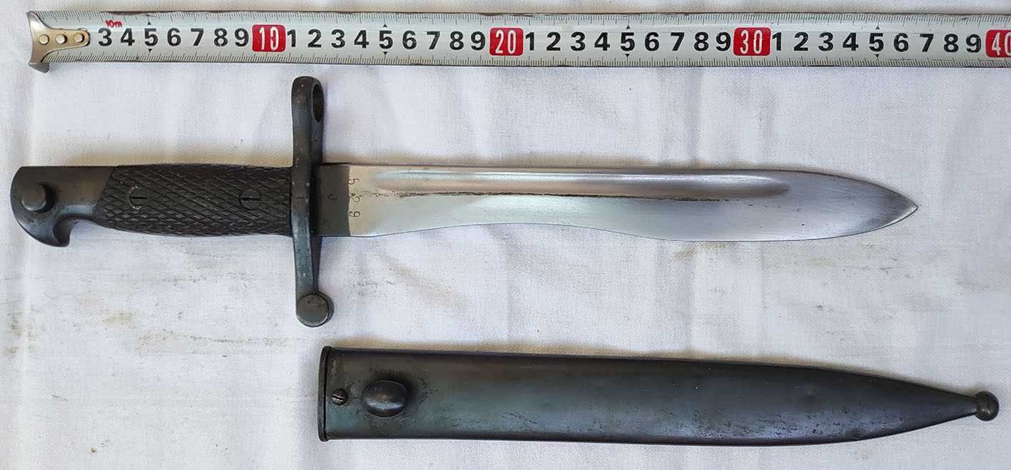 Продавам Испански щик Боло М1941