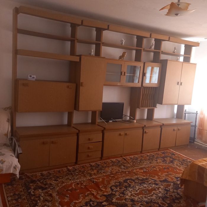 Apartament cu două camere în Rovinari