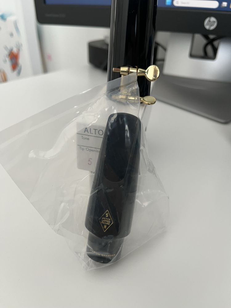 Mustiuc Meyer saxofon alto numarul 5