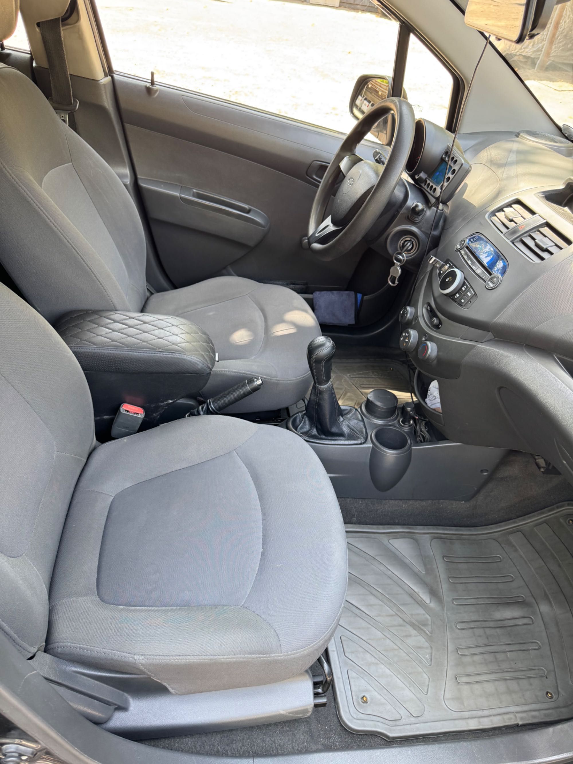 Chevrolet Spark 2014 черный, Спарк