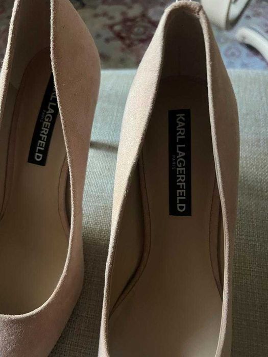 Продам оригинальные замшевые туфли-лодочки от Karl Lagerfeld