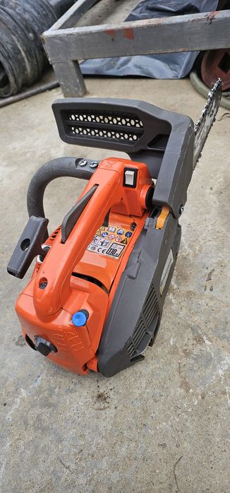 Drujba husqvarna t425 ,tâmplărie, uz casnic ,profesionala