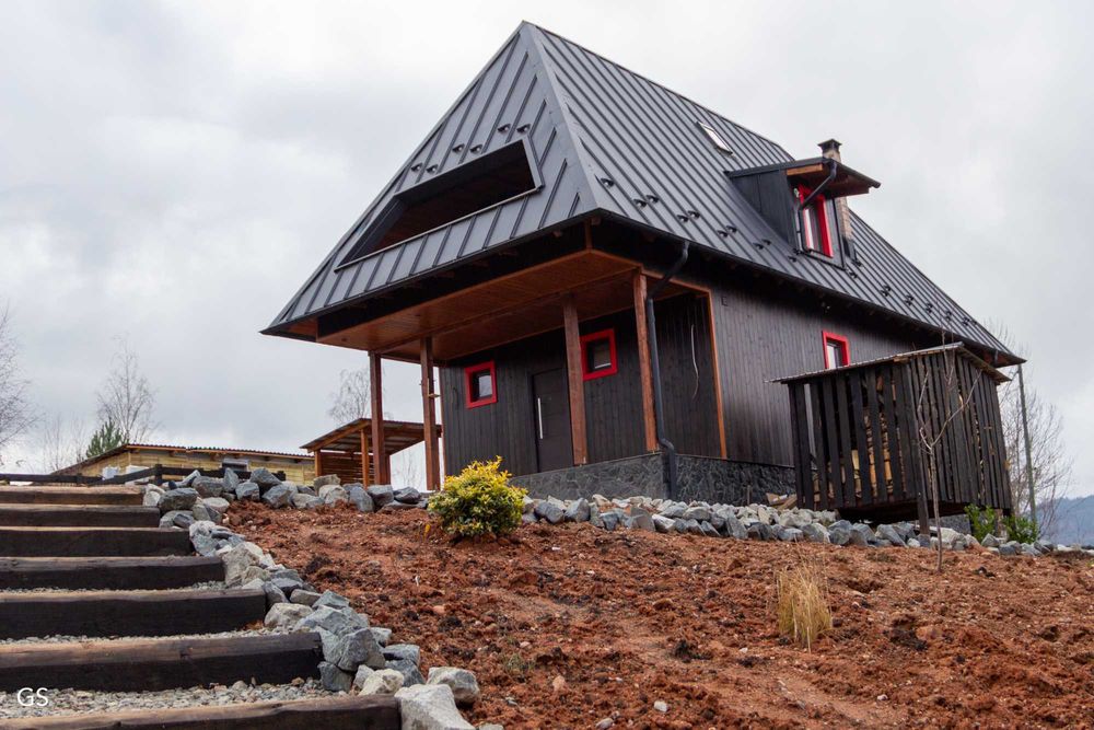 Casa Aproape de Stele din Beliș, Apuseni