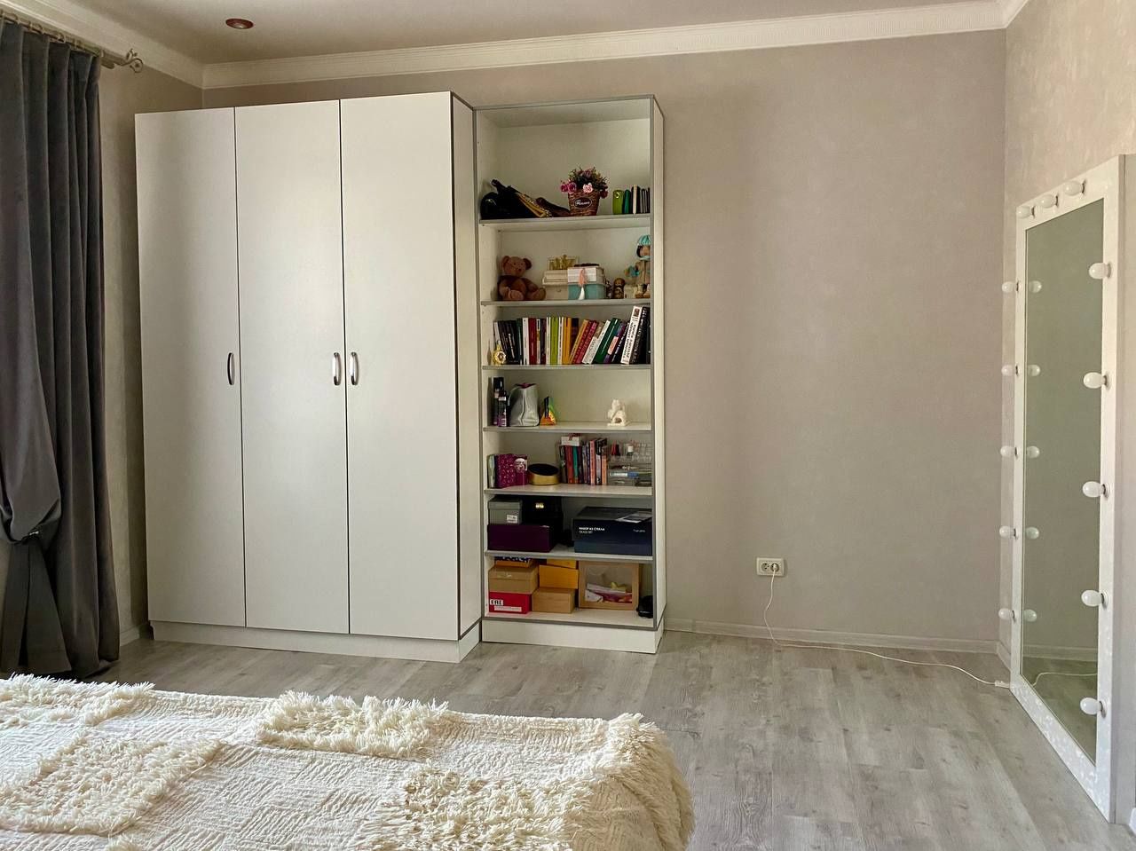 Шукур Бурхонов,6 хона, 5,1 соток, фасад 27,40м, бурчакдаги уй