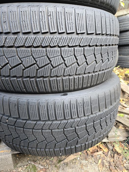 305 35 21 и 275 40 21 Continental зимни.