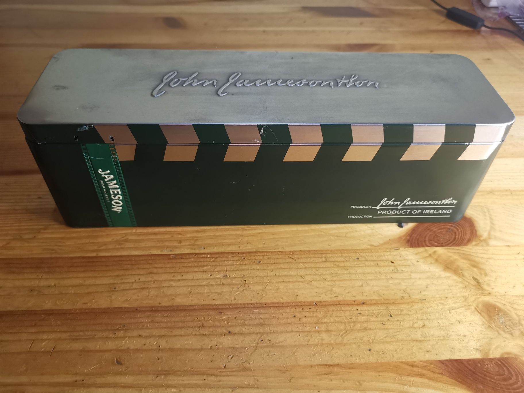 Продам коробку Jameson metal box "Cinema"