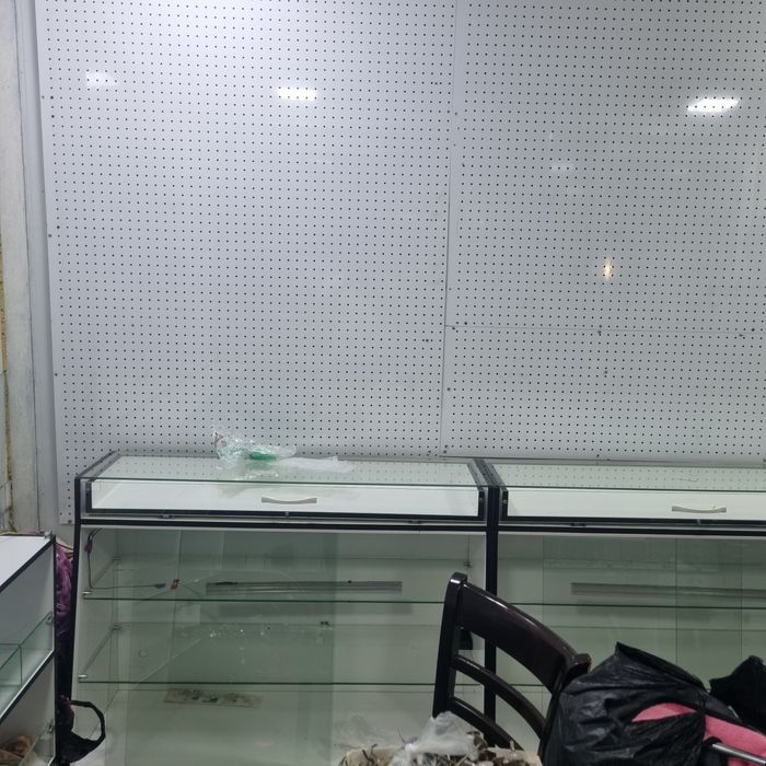 Do'kon vitirina oynali tayyor do'kondan yechilgan