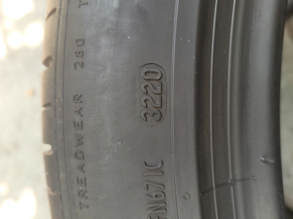 285 40 21 Anvelope de vară Pirelli