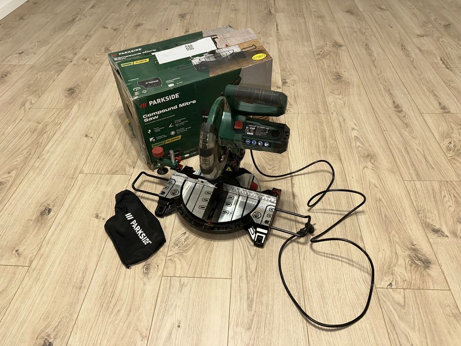 Ferastrau de retezat si imbinat la colt Parkside PKS 1500 C4